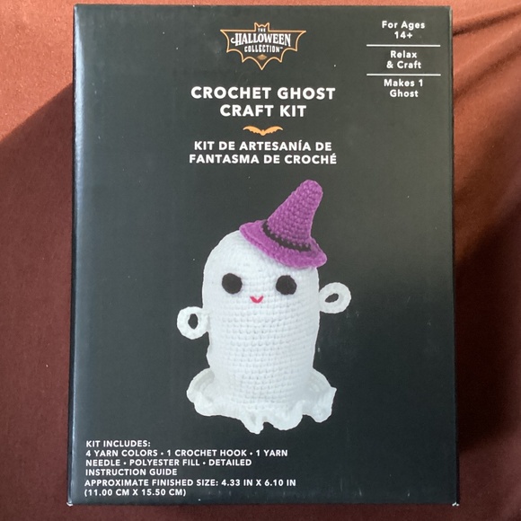 The Halloween Collection Crochet Ghost Craft Kit for Ages 14+ - Picture 1 of 9